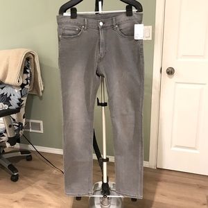 BRAND NEW H&M Men’s SLIM Jeans SIZE 34 / 32